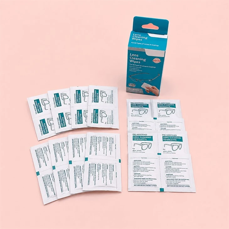 eye glasses cleaning wipe